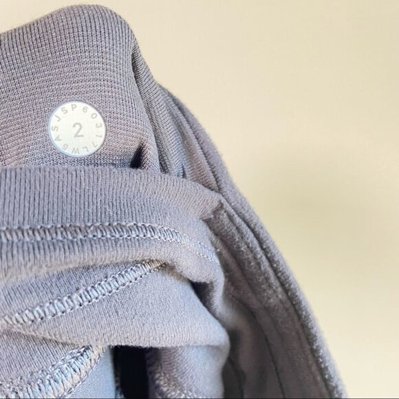 Lululemon Run On Jogger (28") Cozy Rulu Material Dark Carbon Grey Size 2 - Picture 5 of 9